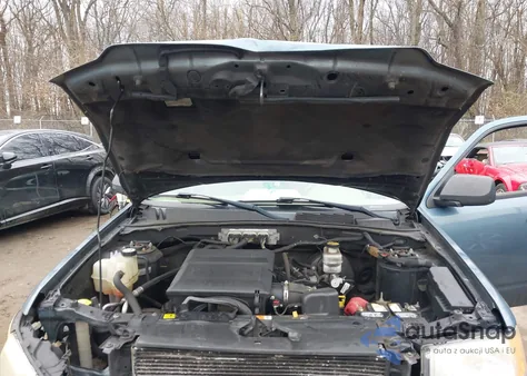 2011 Ford Escape Xlt z USA, uszkodzony, nr VIN 1FMCU0DG2BKB28557